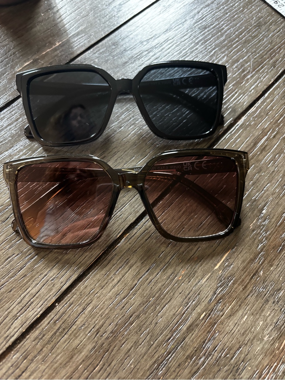 Classic Square Women's Sunglasses - Black & Brown